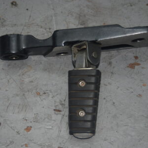 1998 YAMAHA V-MAX 1200 REAR FOOT HANGER R/H